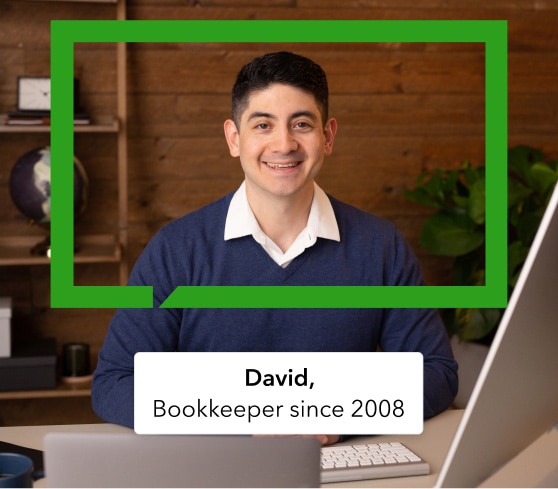 QuickBooks Live Bookkeeping Expert, David, in a live chat window